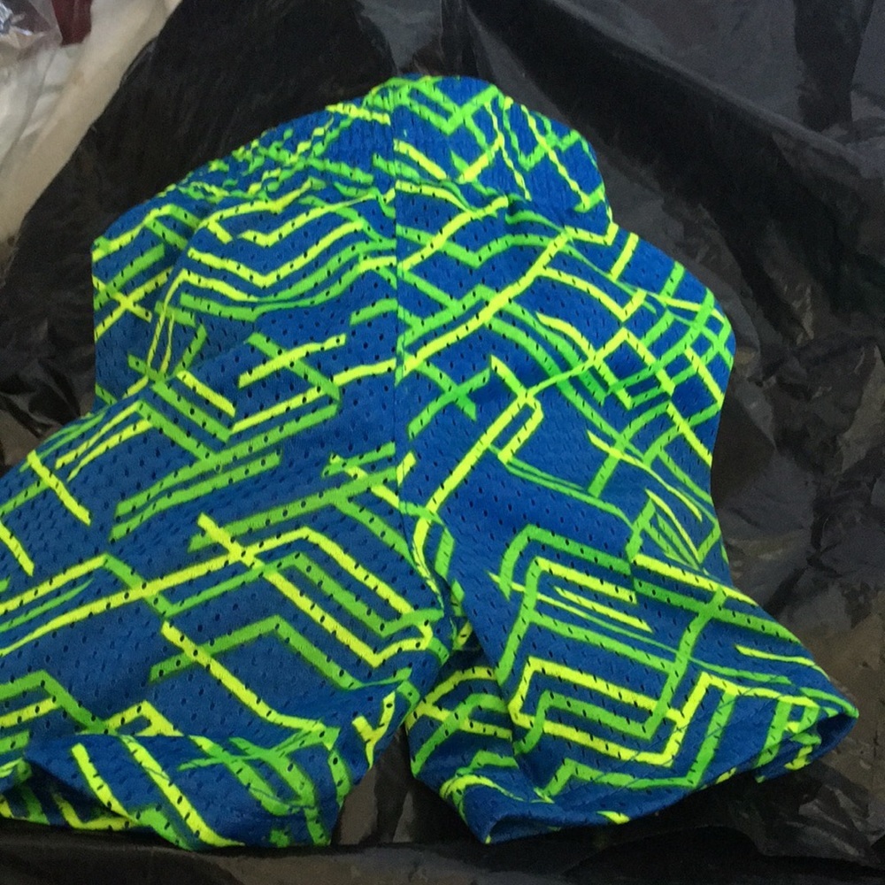 FINAL MARKDOWN Boy’s champion shorts 12 months